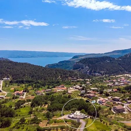 New And Stylish Bruna With 32sqm Heated Pool, Sauna, Billiard And Media 빌라