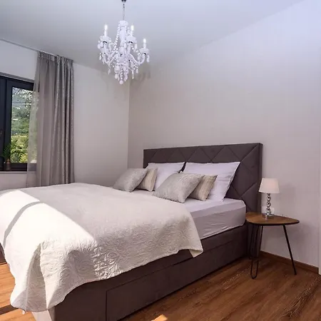 New And Stylish Bruna With 32sqm Heated Pool, Sauna, Billiard And Media Gata